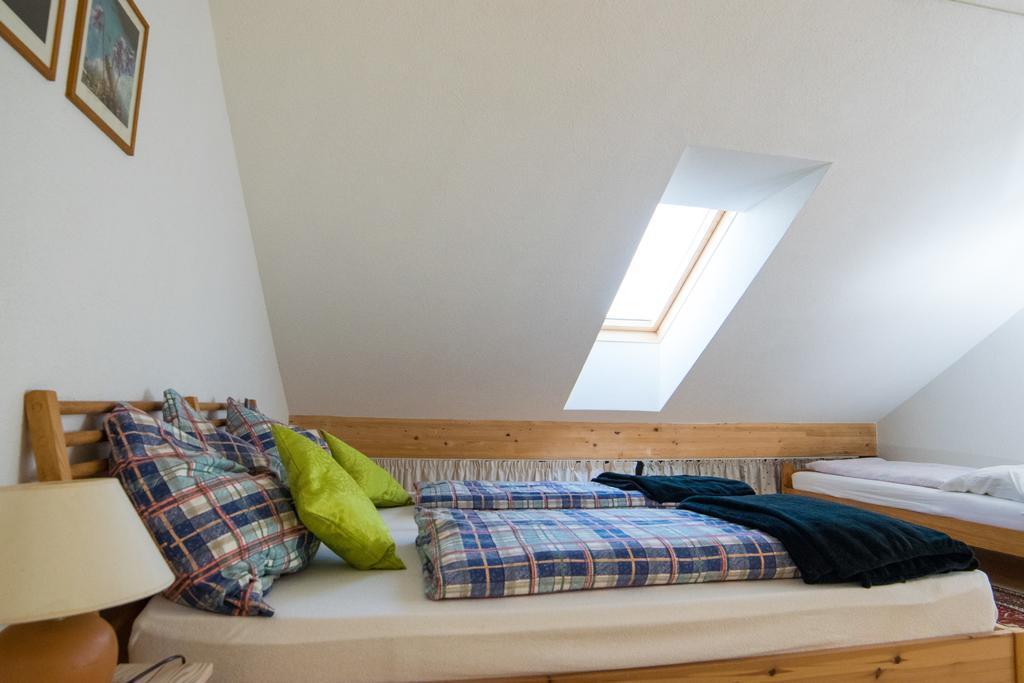 Biohof Schmidbauer Appartement Frankenburg am Hausruck Buitenkant foto