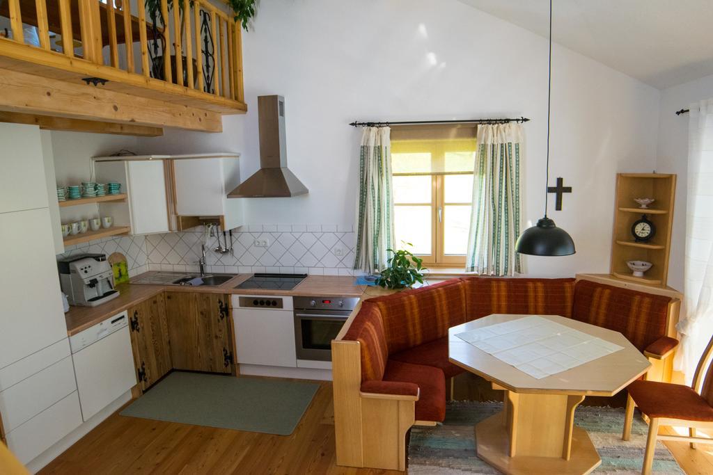Biohof Schmidbauer Appartement Frankenburg am Hausruck Buitenkant foto